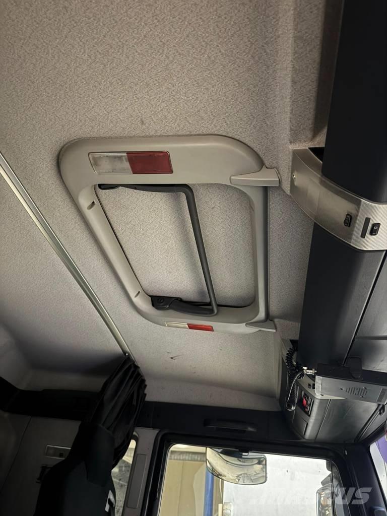 MAN TGX 35.540 Camion ampliroll