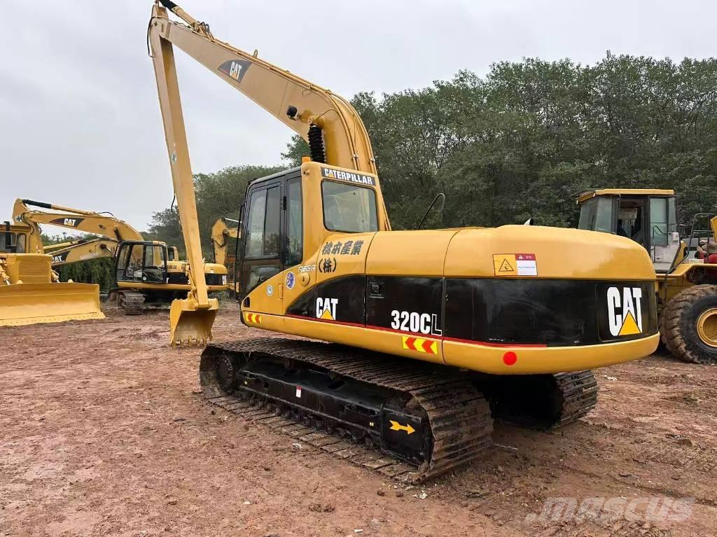 CAT 320 C L Pelle longue portée