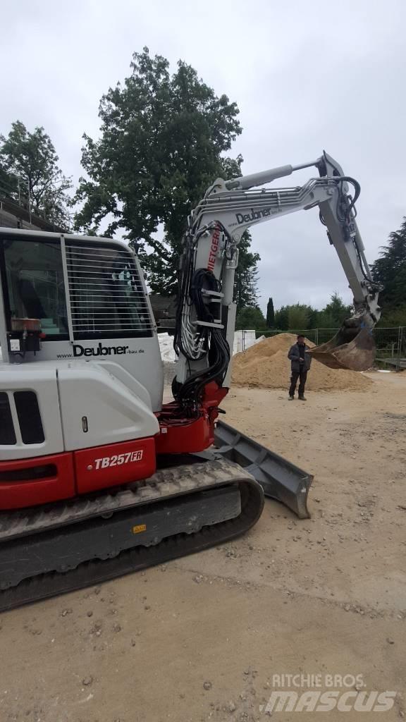 Takeuchi TB 260 Mini pelle < 7t