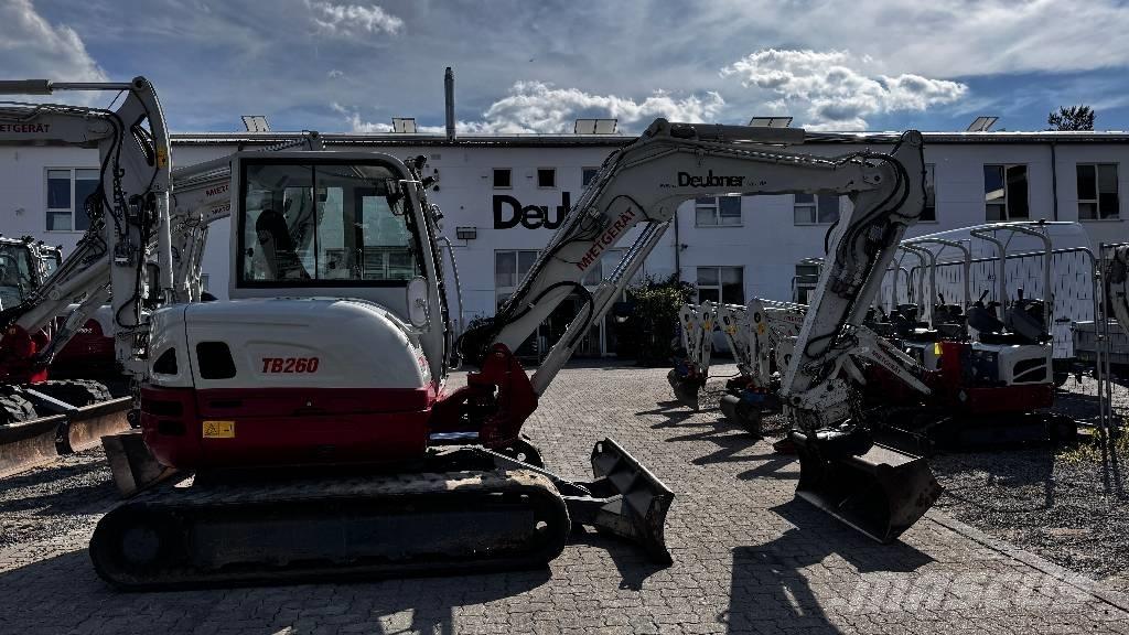 Takeuchi TB 260 Mini pelle < 7t
