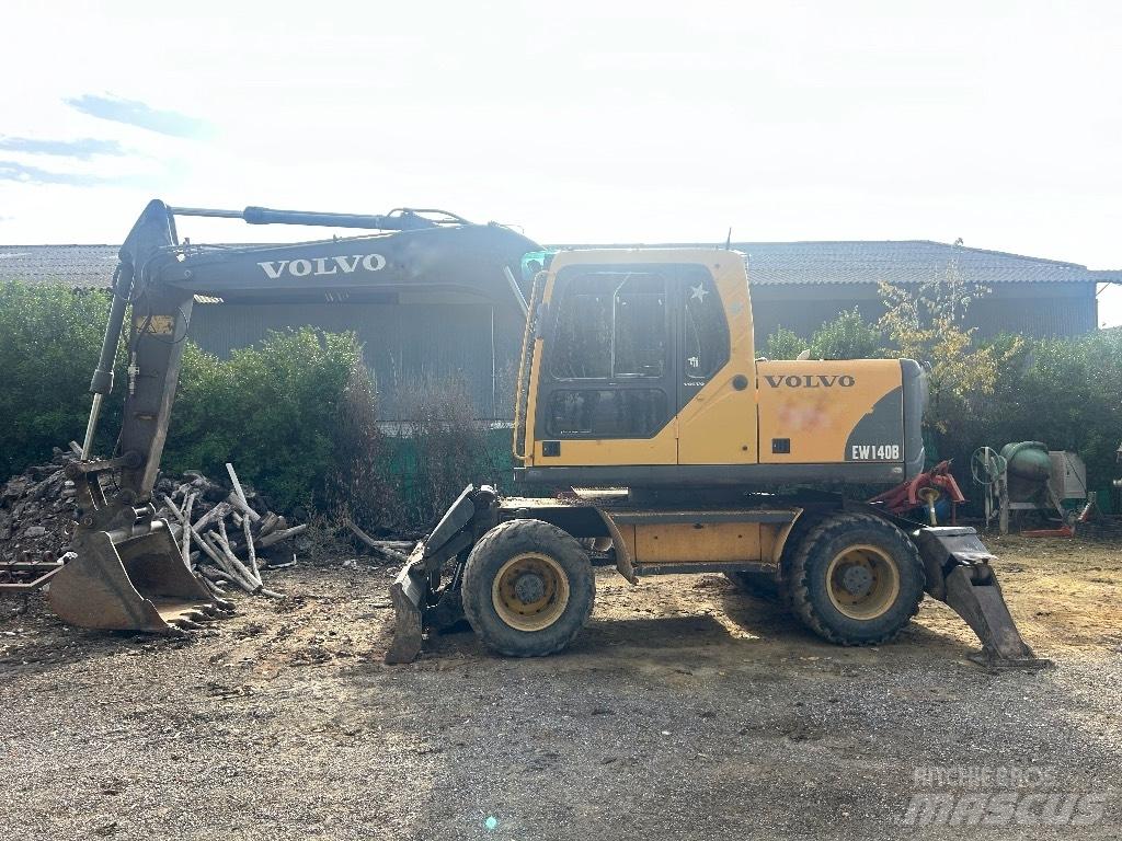 Volvo EW 140 B Pelle sur pneus