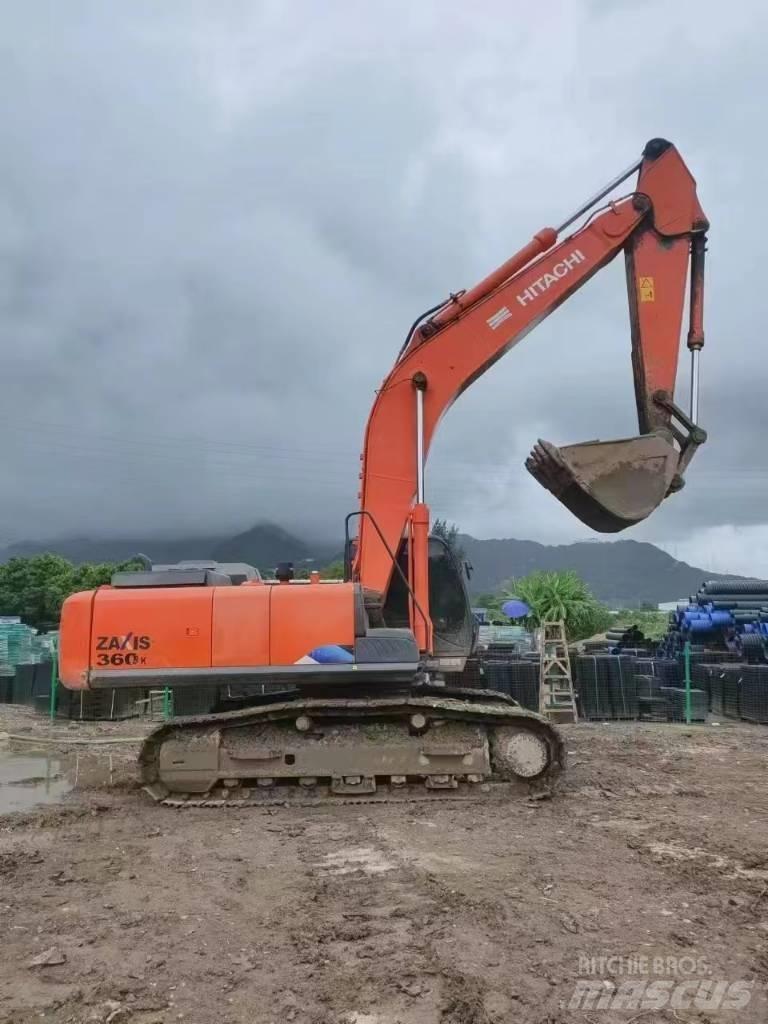 Hitachi ZX 360 LC Pelle sur chenilles