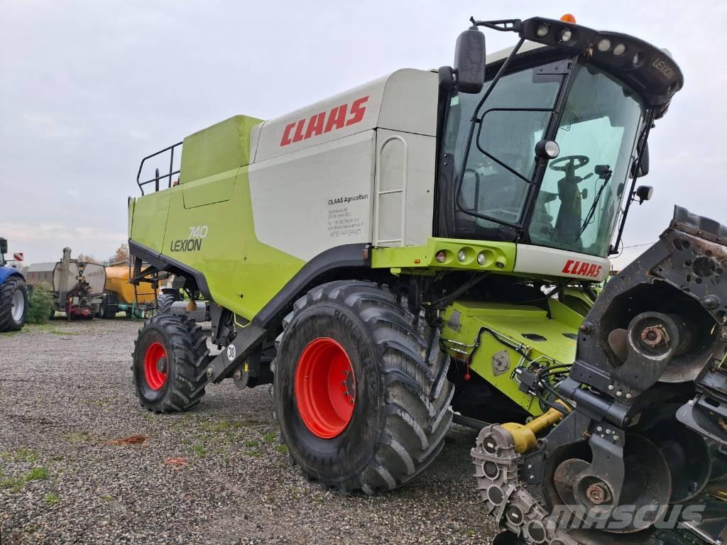 CLAAS Lexion 740 Moissonneuse batteuse