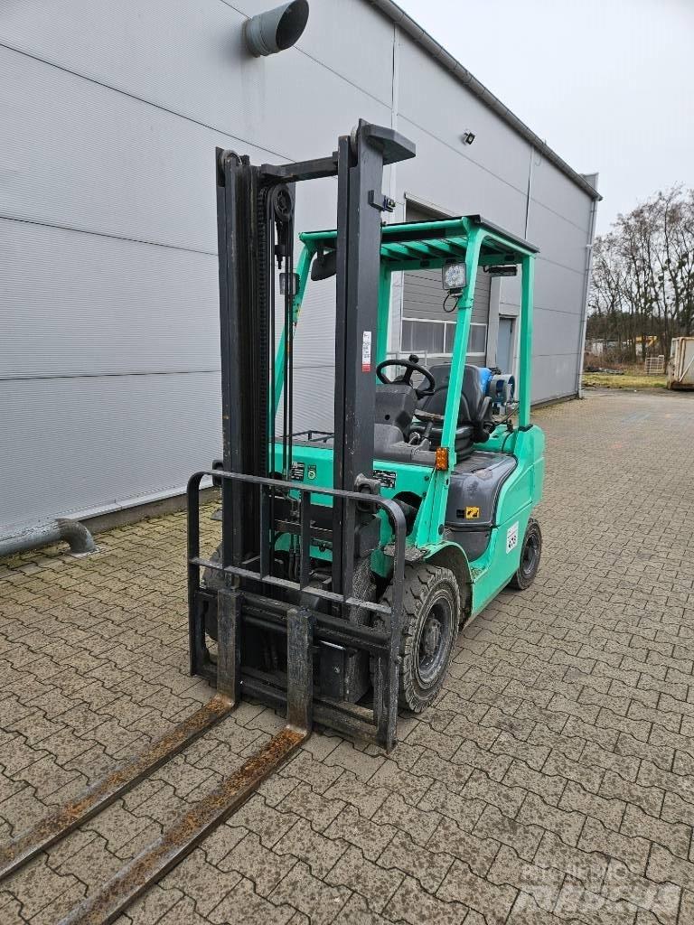 Mitsubishi FG 25 Chariots GPL