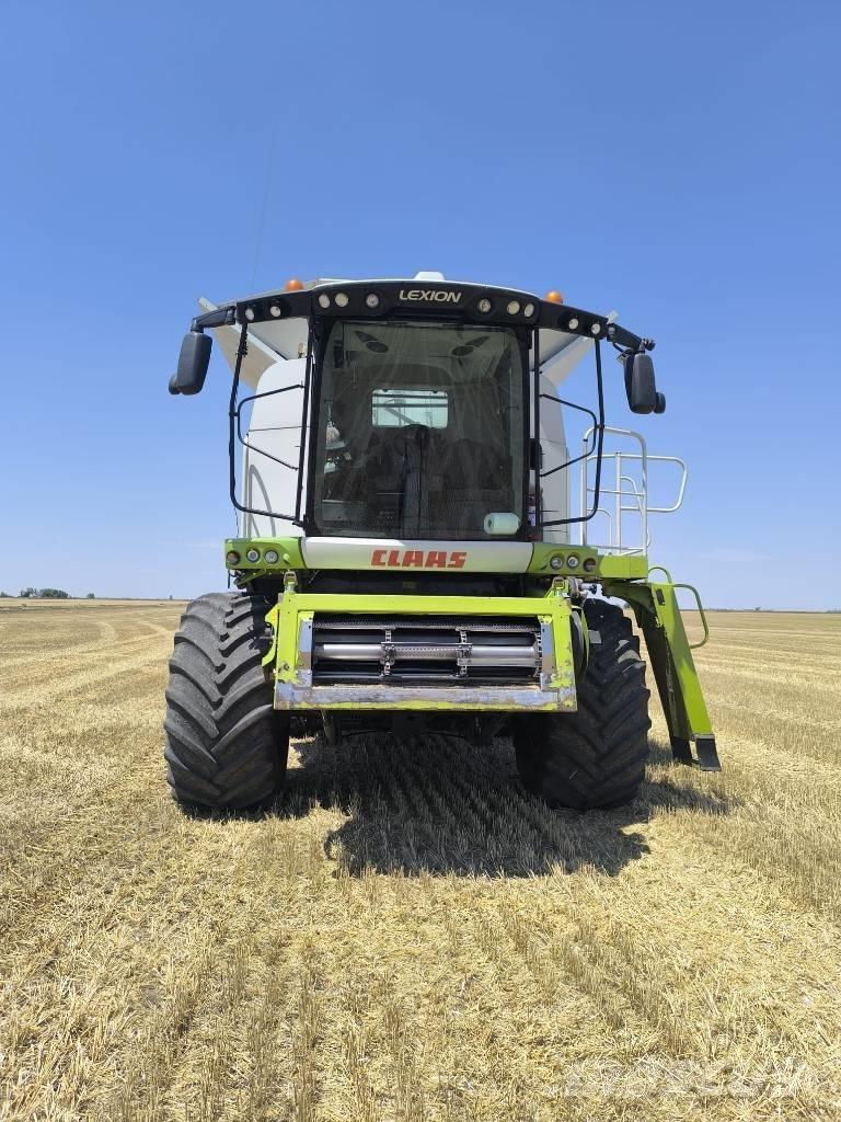 CLAAS Lexion 770 Moissonneuse batteuse