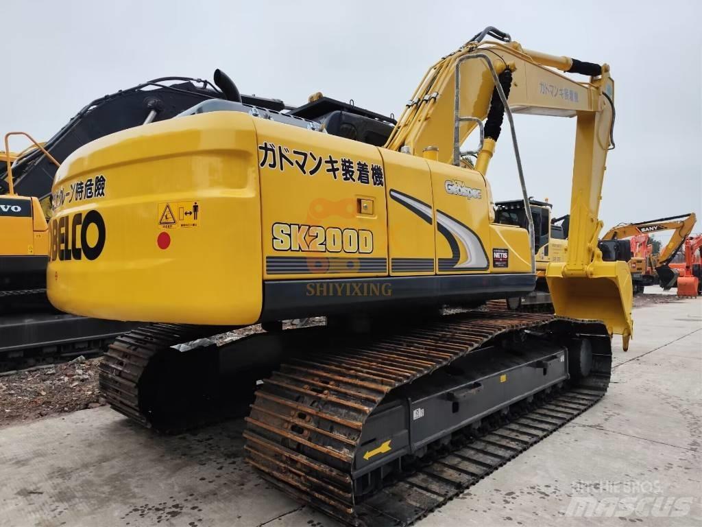 Kobelco SK 200 Pelle sur chenilles