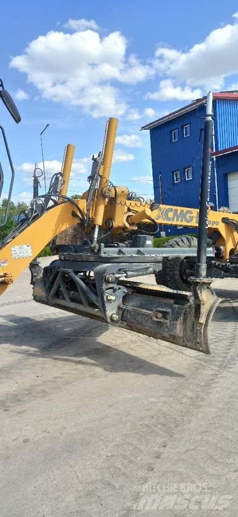 XCMG GR215A Niveleuse