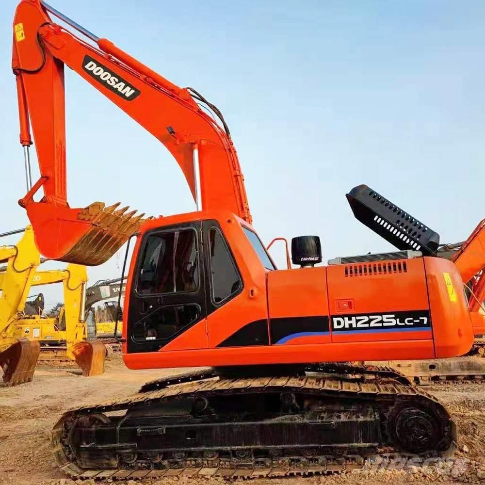 Doosan DH 225 LC-7 Pelle sur chenilles