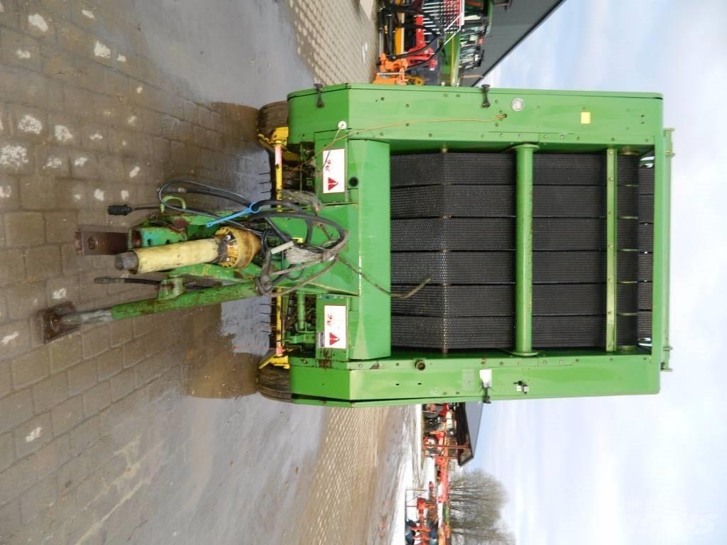 John Deere 550 Presse à balle ronde