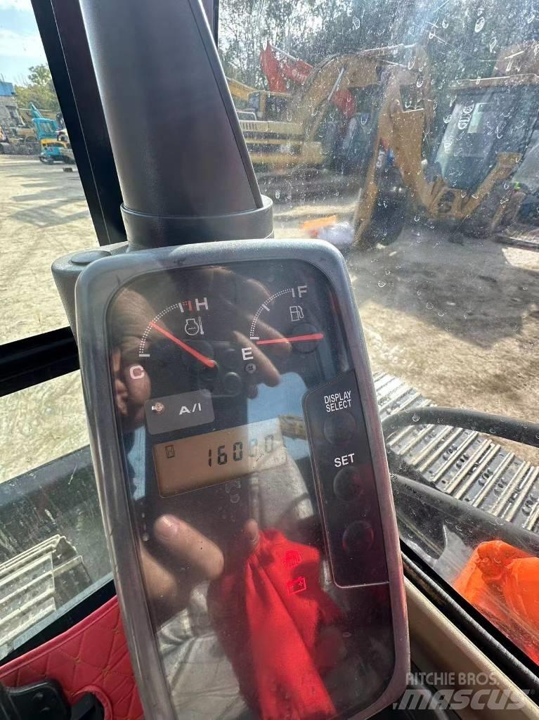 Hitachi ZX 70 Pelle sur chenilles