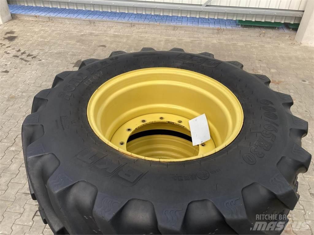 BKT 600/65R30 Pneus, roues et jantes