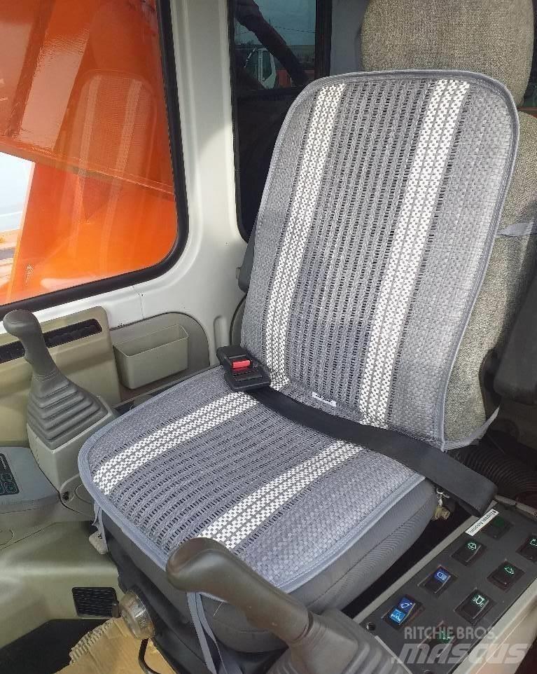 Daewoo 520 LCV Pelle sur chenilles