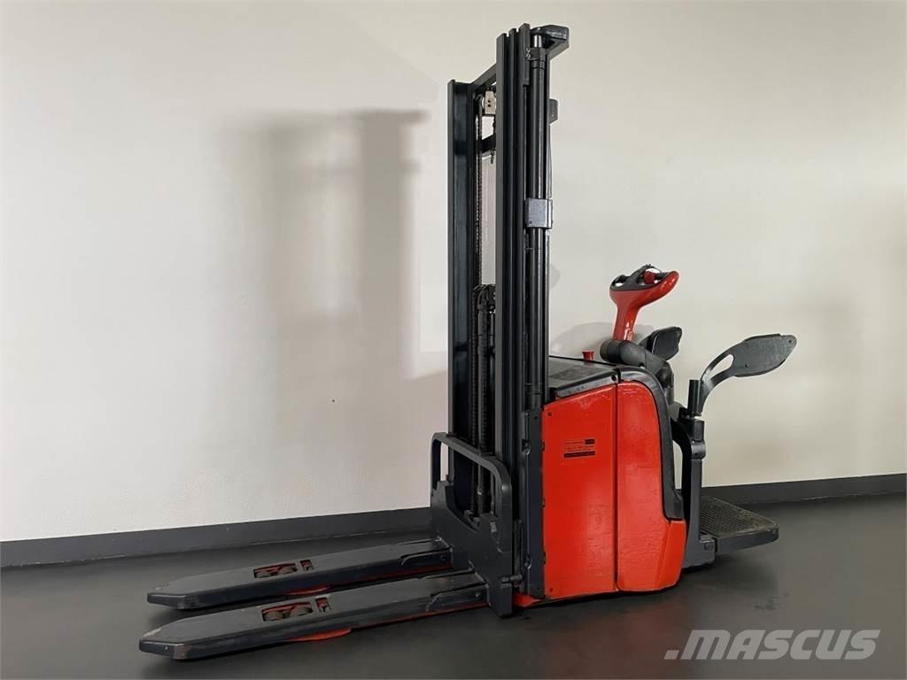 Linde L14AP Gerbeur accompagnant