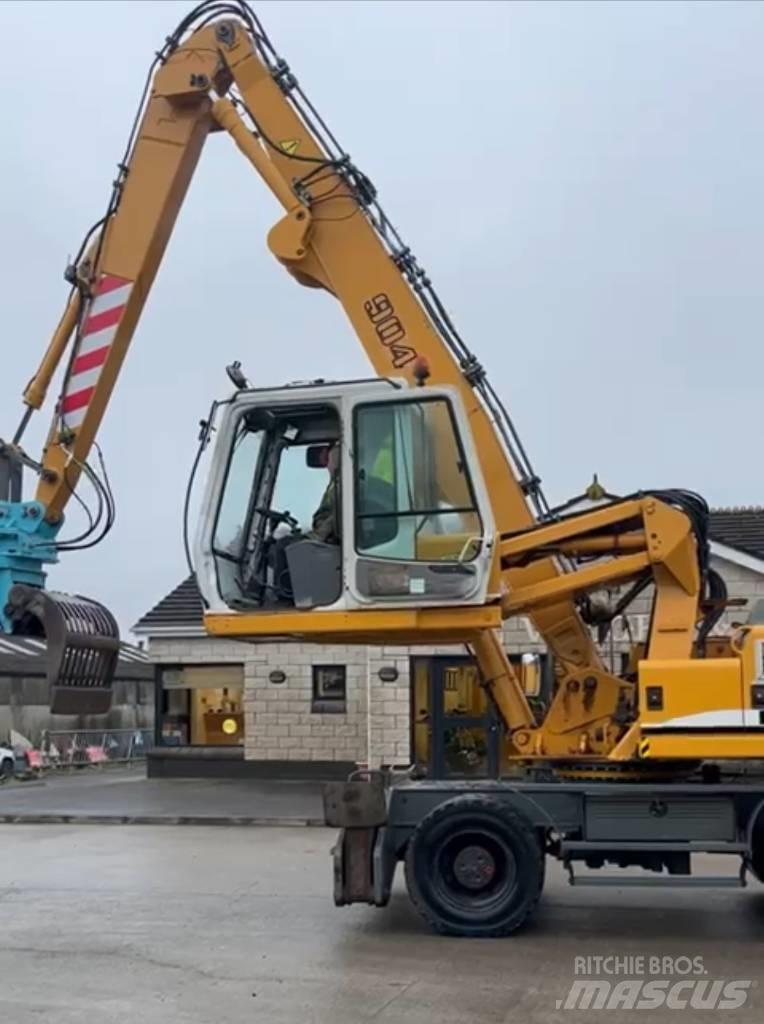 Liebherr A 904 C Pelle à déchets
