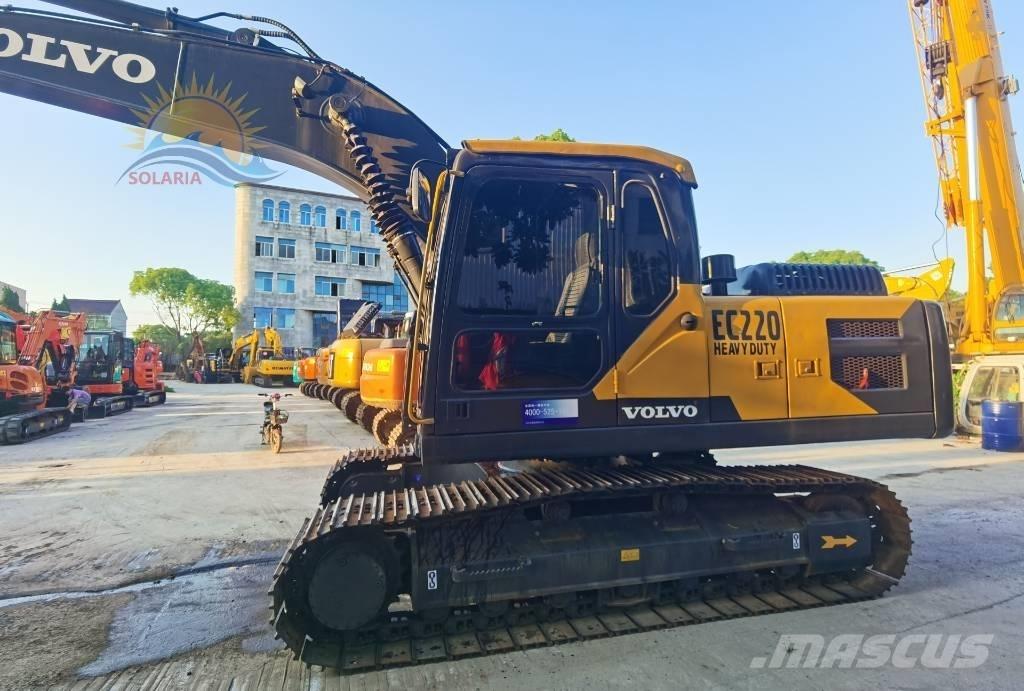 Volvo EC 220 DL Pelle sur chenilles