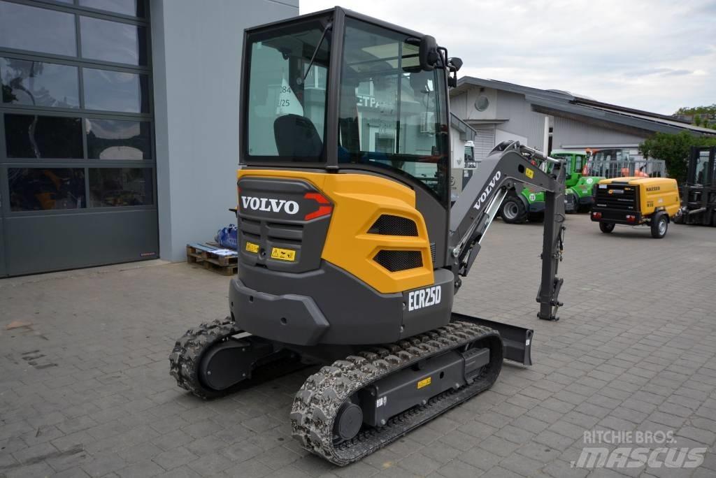 Volvo ECR 25 D Mini pelle < 7t