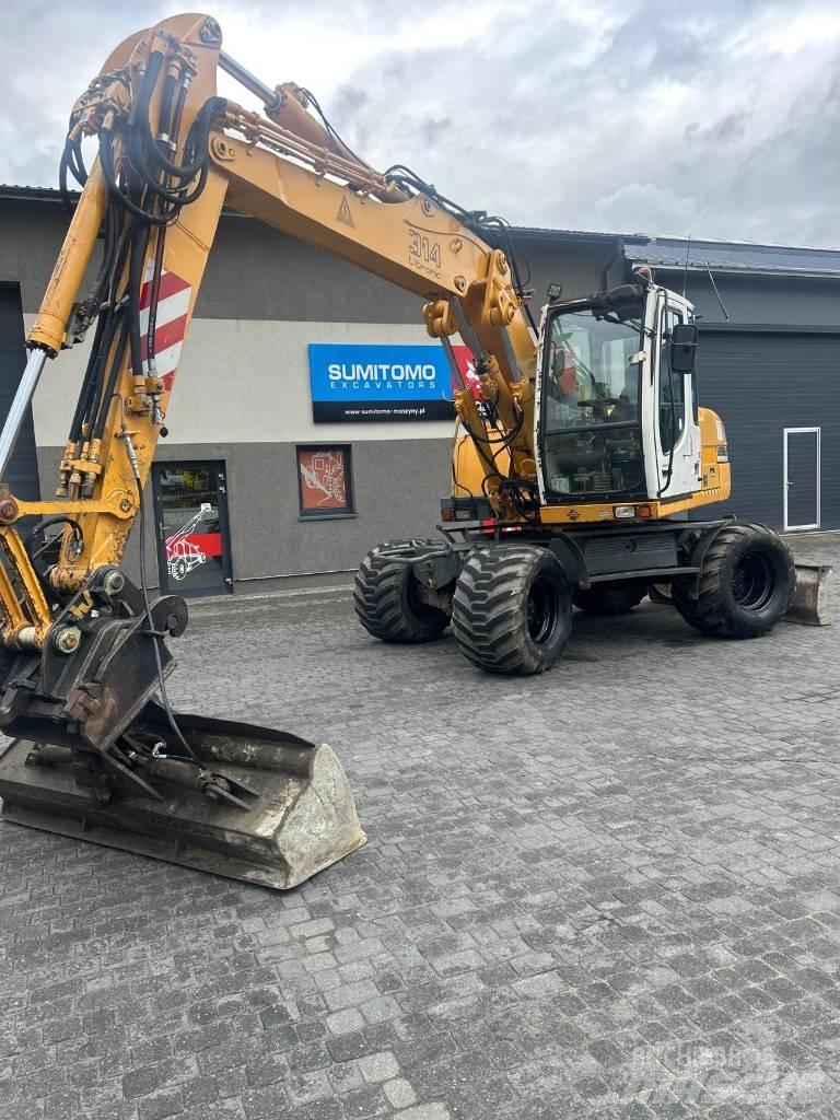 Liebherr 314 Pelle sur pneus