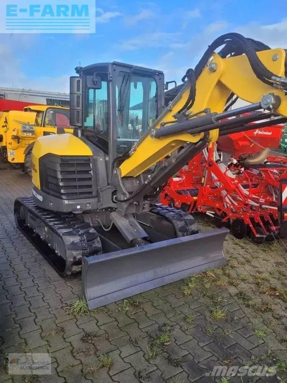 New Holland e55d Mini pelle < 7t