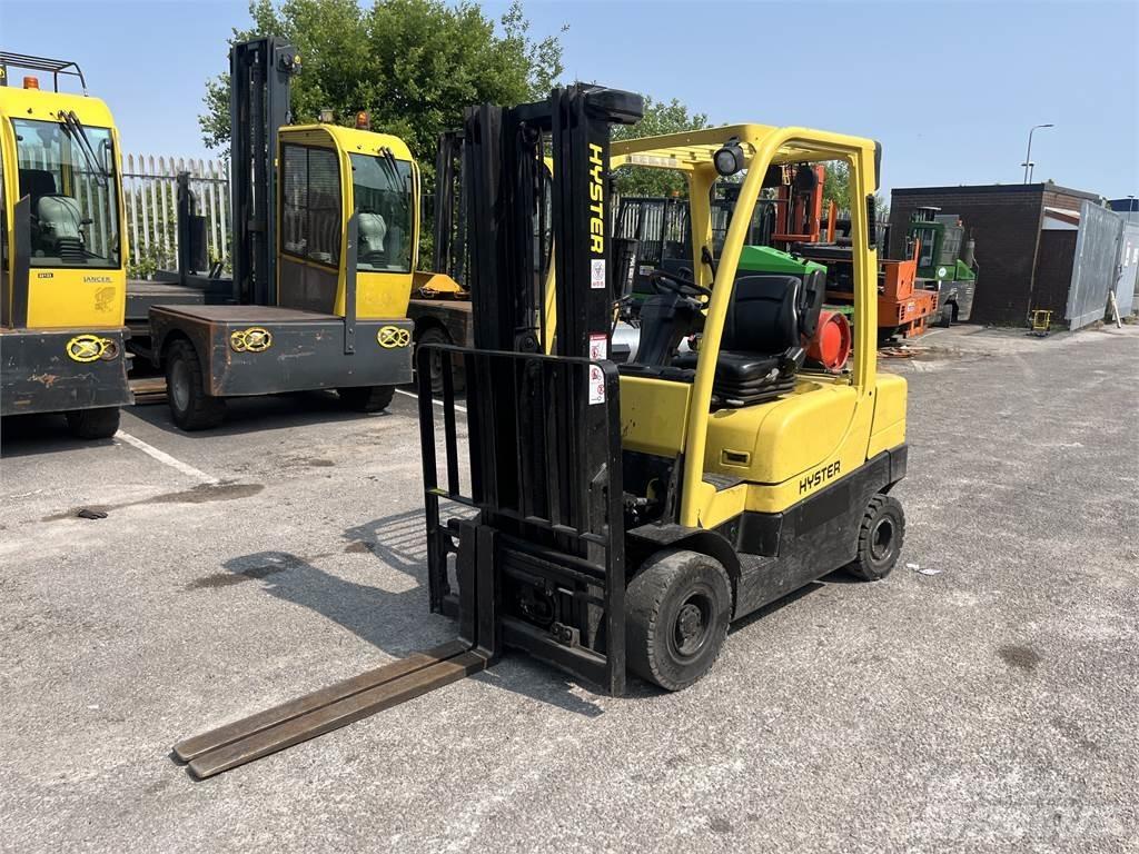 Hyster H2.5CT Chariots GPL