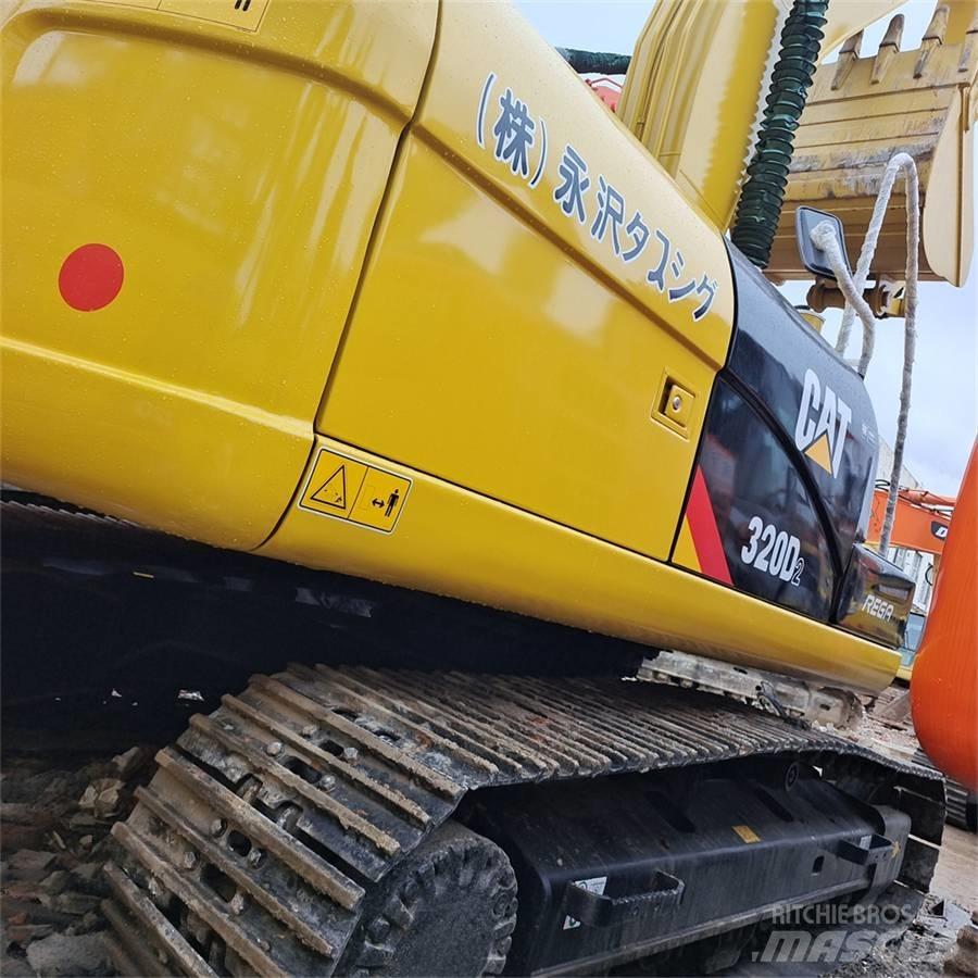 CAT 320 D Pelle sur chenilles