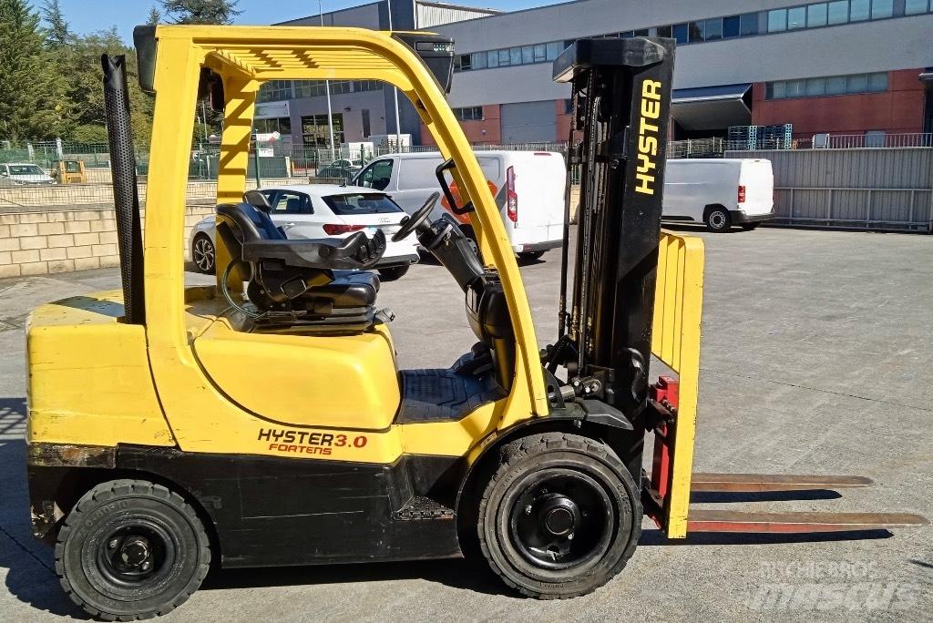 Hyster H 30 FT Chariots diesel