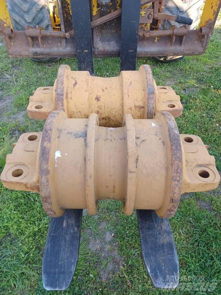 Komatsu D 155 Chenilles