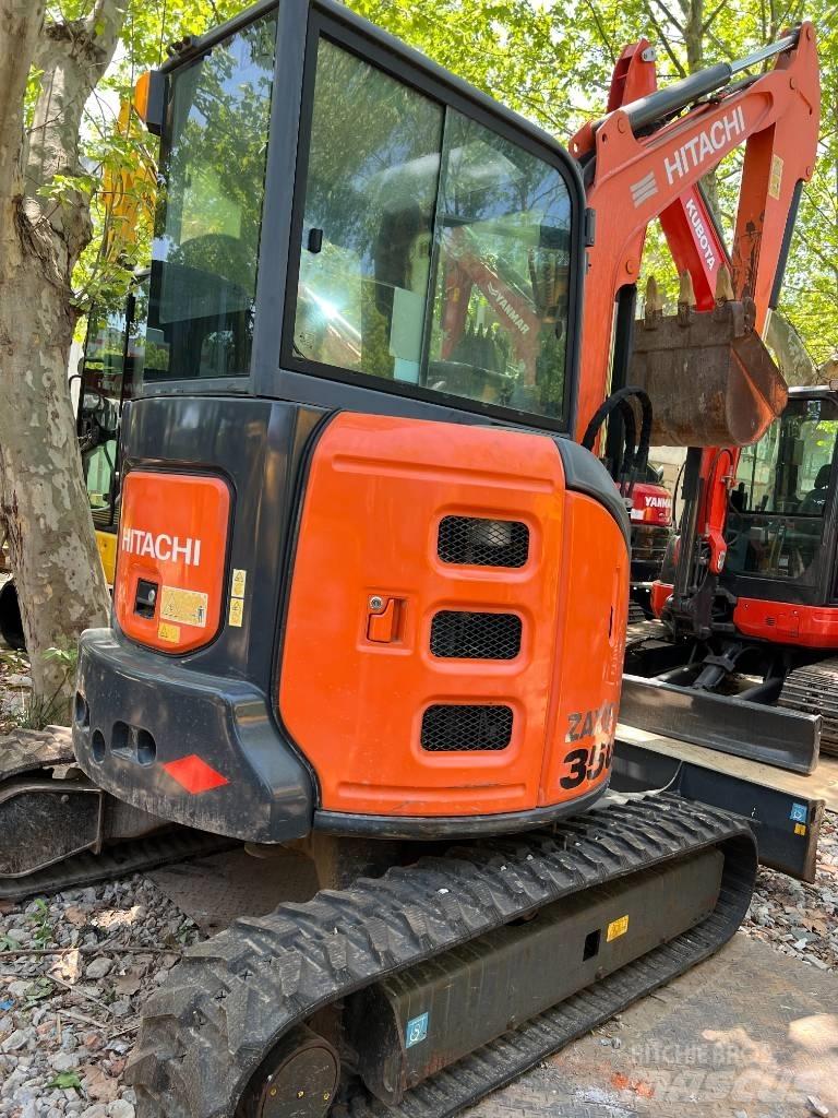 Hitachi ZX 35 U-5 Mini pelle < 7t