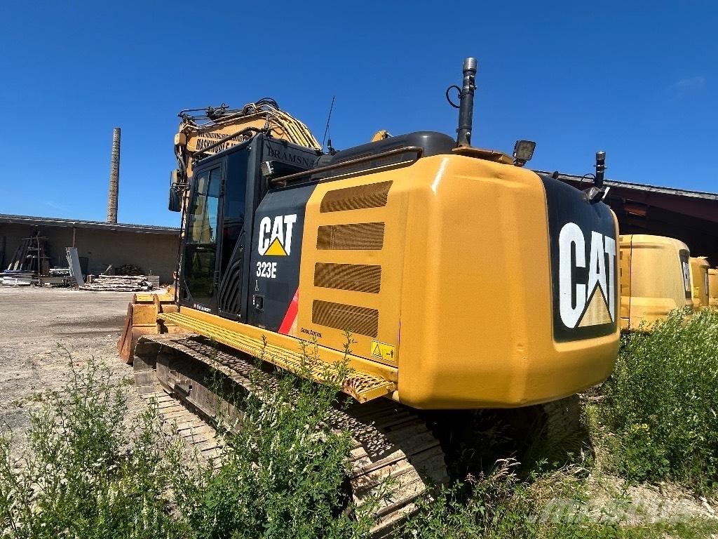 CAT 323 EL Pelle sur chenilles