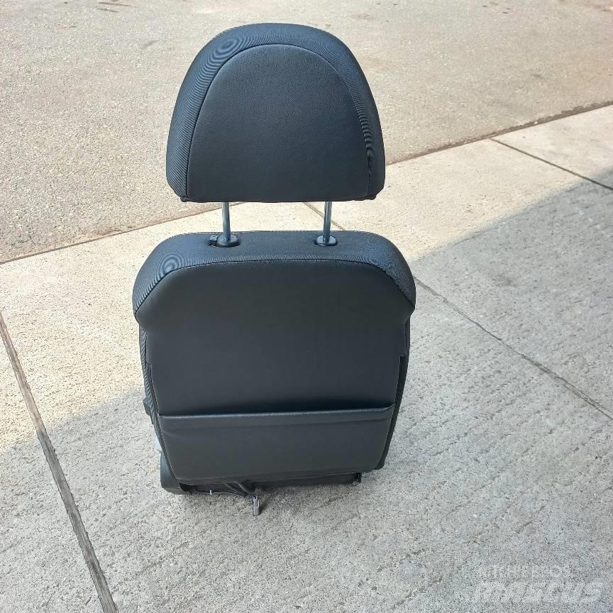 CASE CX210E stoel Cabine