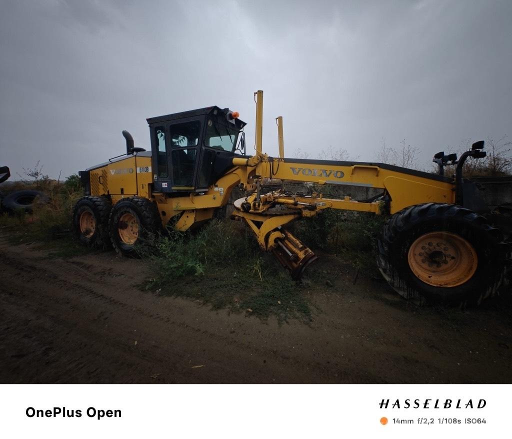Greder Volvo G710 Châssis et suspension