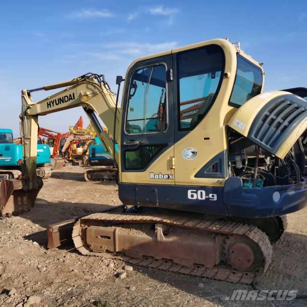Hyundai R60-9 Mini pelle < 7t