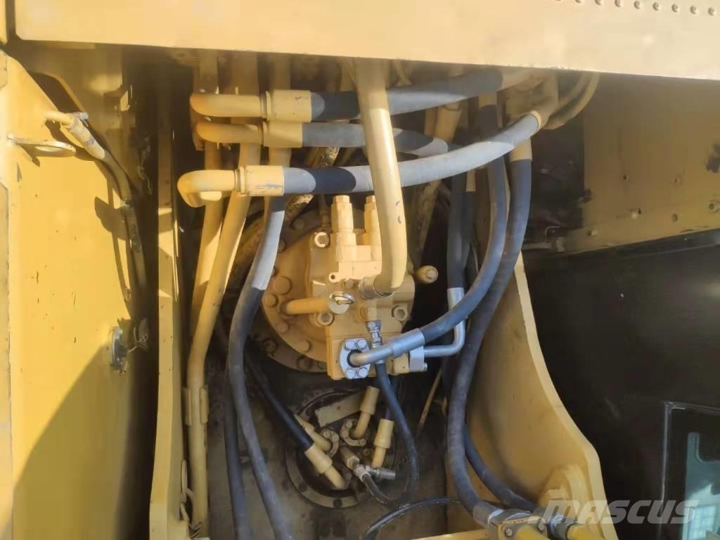 CAT 320 B Pelle sur chenilles