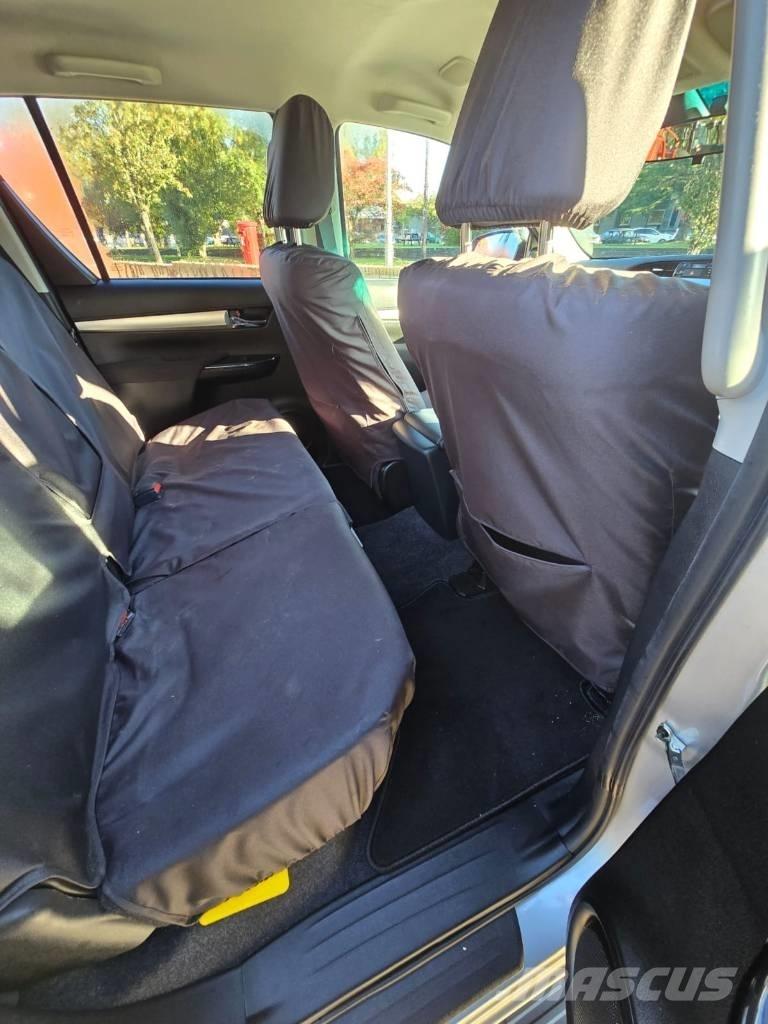 Toyota Hilux Utilitaire benne