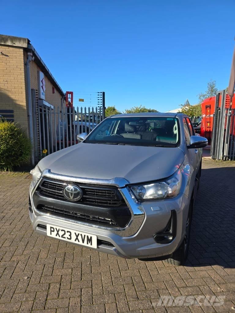 Toyota Hilux Utilitaire benne