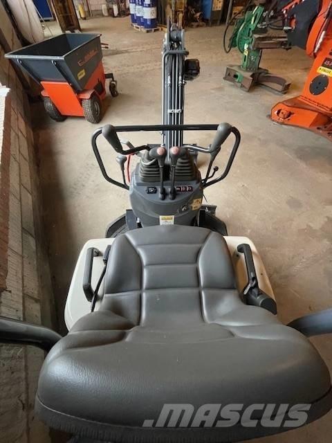 Schaeff TC10Z Mini pelle < 7t