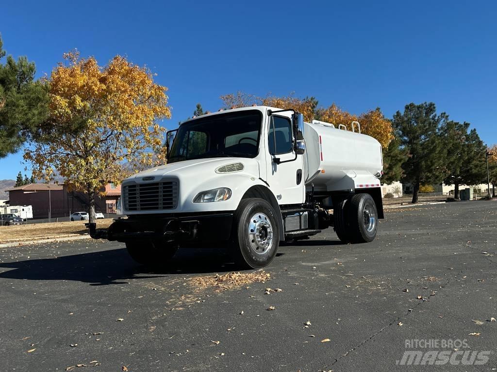 Freightliner M2 Camion citerne à eau