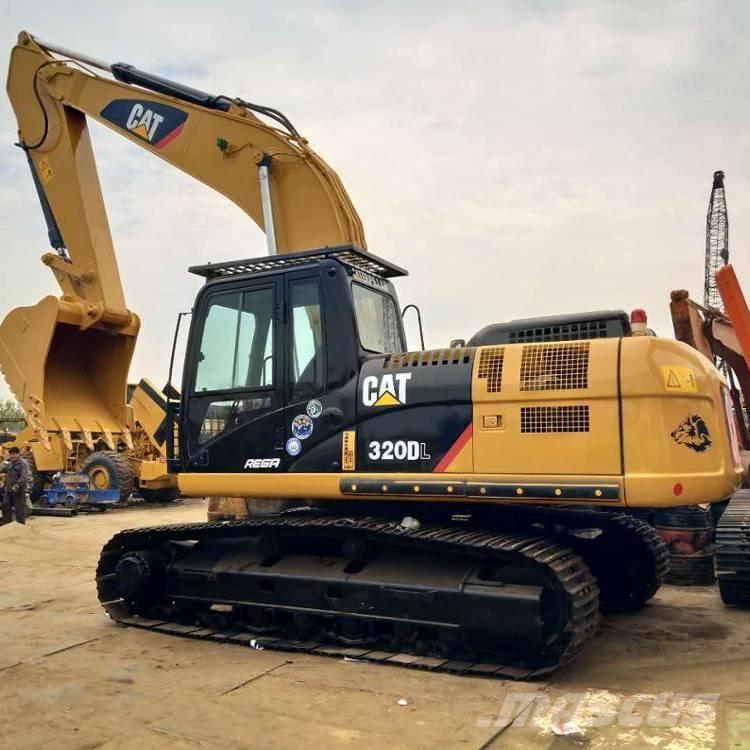 CAT 320D Pelle sur chenilles
