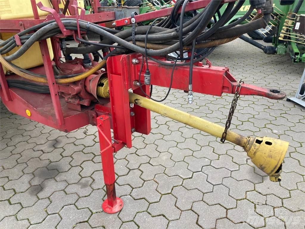 Hardi TYZ 2400 Pulvérisateurs traînés