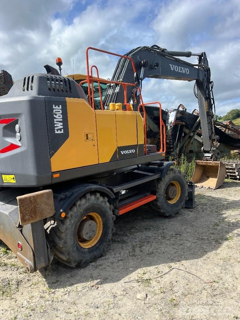 Volvo EW 160 E Pelle sur pneus