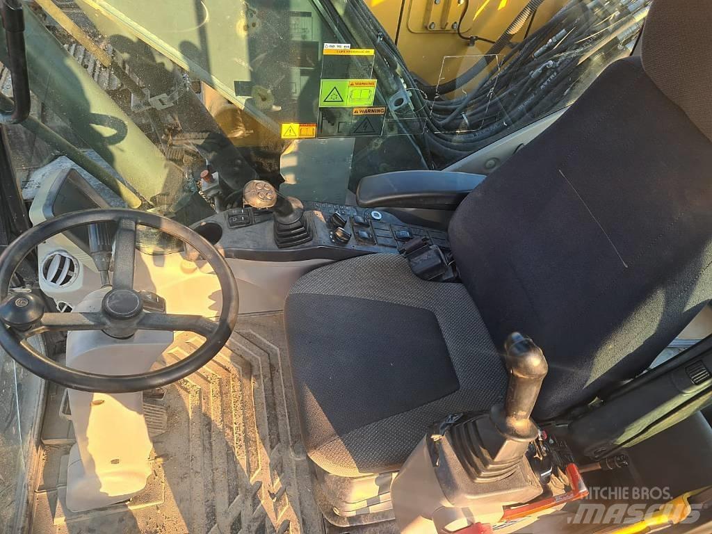 Volvo EW 140 C Pelle sur pneus