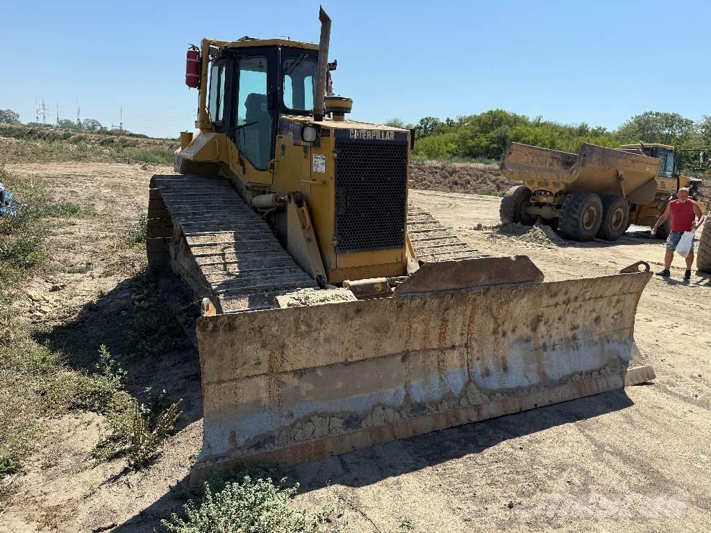 CAT D 6 M LGP Bouteurs sur chenilles