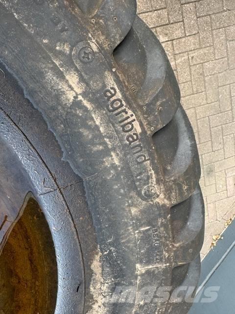 Agriband 315/80/22.5 Pneus, roues et jantes
