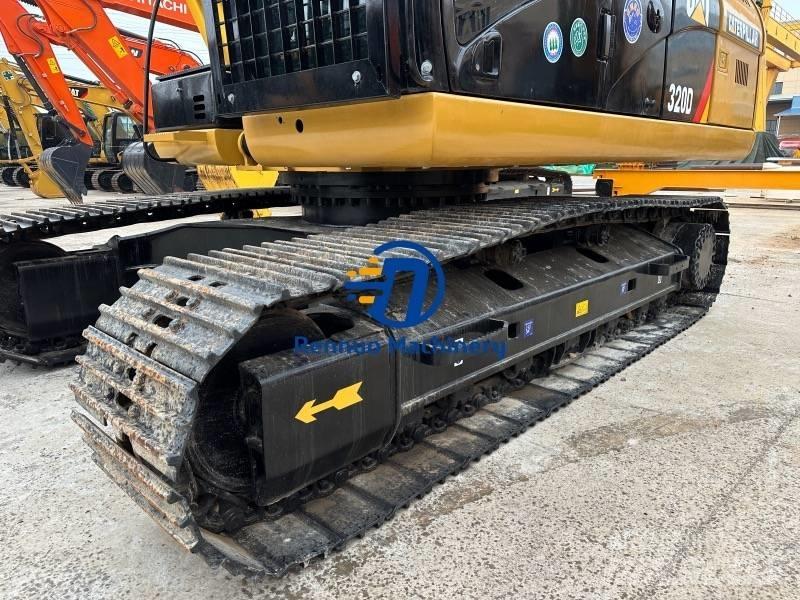 CAT 320D Pelle sur chenilles