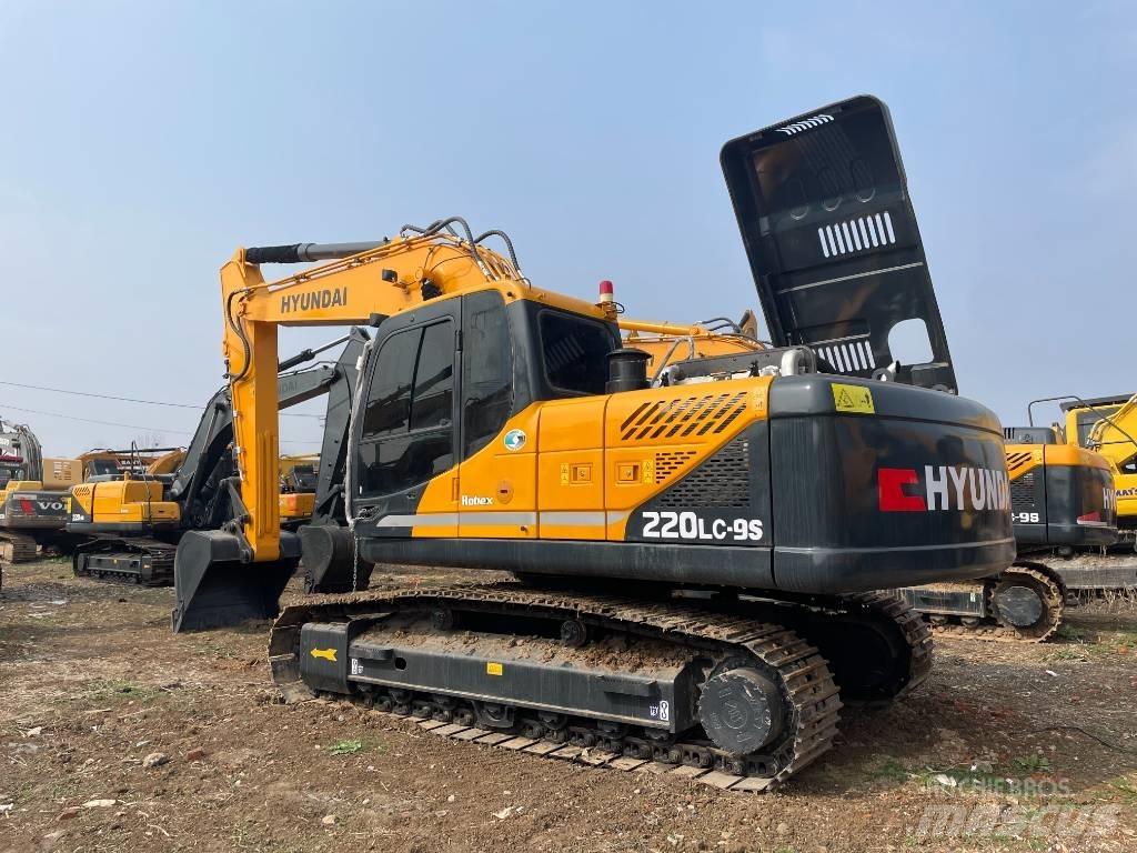 Hyundai 220-9S Pelle sur chenilles