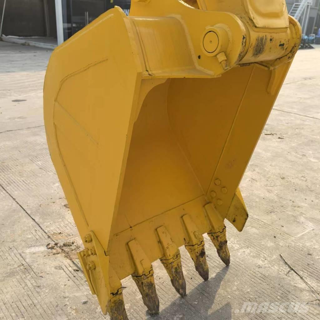 Komatsu PC 130 Mini pelle < 7t