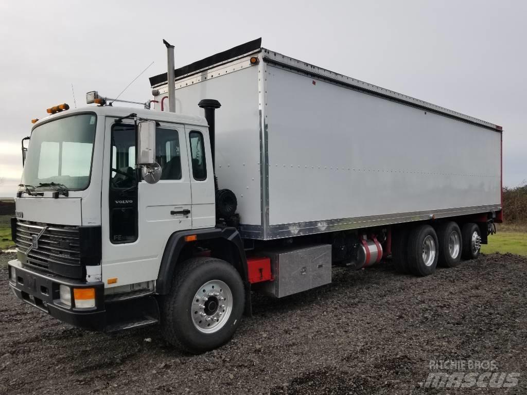 Volvo FL7 Camion aspirateur, Hydrocureur