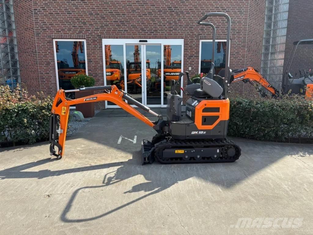 Develon DX10Z-7 Mini pelle < 7t