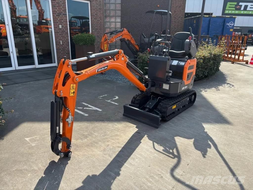 Develon DX10Z-7 Mini pelle < 7t