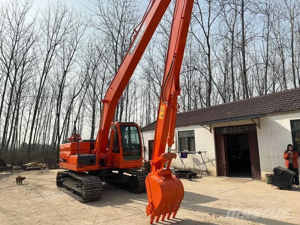 Doosan DX160LC Pelle sur chenilles