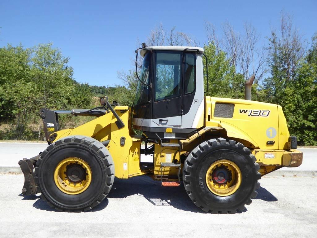 New Holland W130 Chargeuse sur pneus